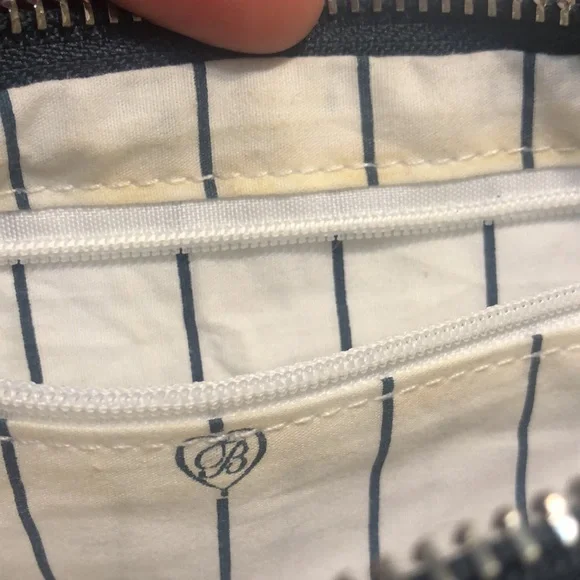 Brighton small crossbody slim - Picture 6 of 6